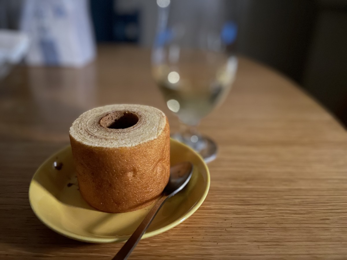 バームクーヘンを食べながら