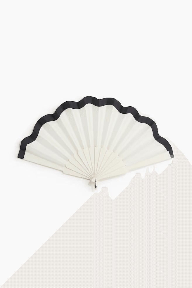 画像引用：https://www2.hm.com/ja_jp/productpage.1223352001.html