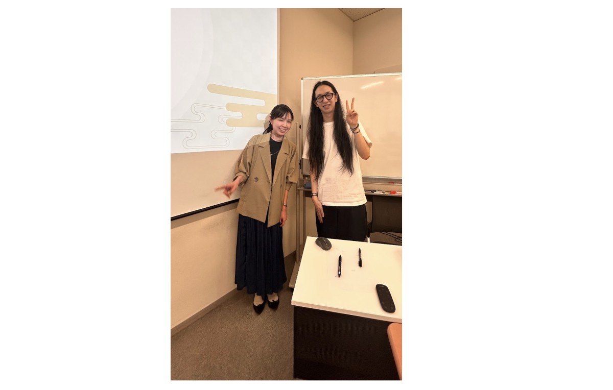 前置きで自分でもお話しされてましたが「今日はいつもよりカジュアル服」だったロンさん。