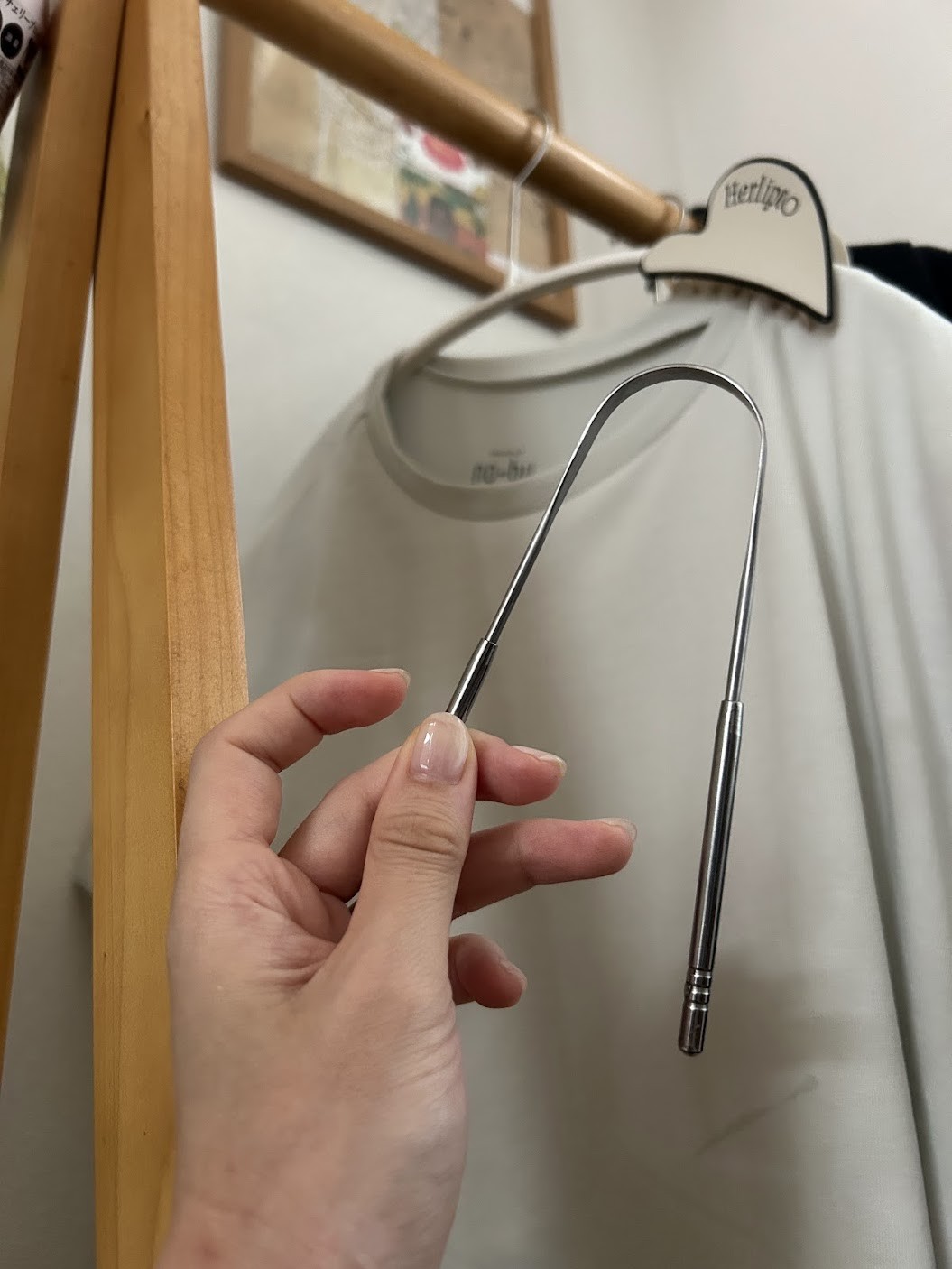 シャワーもヨガもいいですが、朝のルーティンで何か一つなら<b>「タンスクレーパー」</b>で舌上の未消化物をとってから行動する習慣は是非です！（画像クリック）