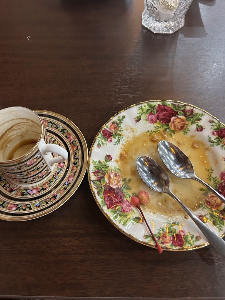 どんなお店でも、器が魅力的なお店では、下げられるぎりぎりの時間まで「セルフケアギフトタイム」を味わわせてくれますよね？