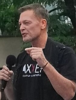 研究を捏造していたウェイクフィールド氏。2016年に反ワクチン映画「Vaxxed: From Cover-Up to Catastrophe 」の監督も務めた