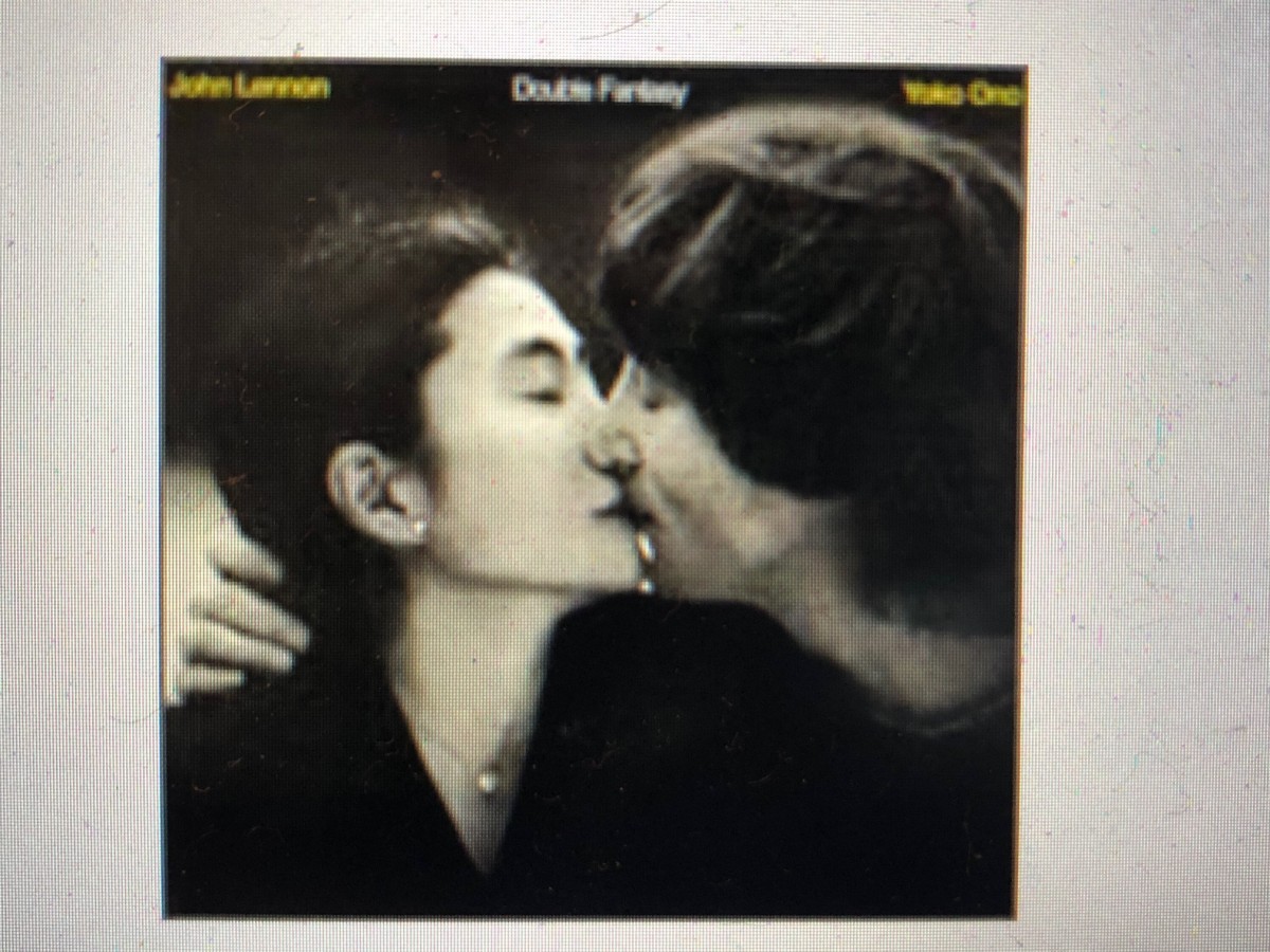 「ダブル・ファンタジー」のレコードジャケット