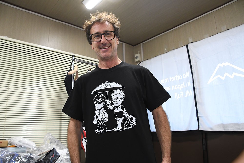 おまけのナチョさん（小椋選手のアシスタント）。木曜日は小椋藍Tシャツを着ていましたよ！&copy;Eri Ito