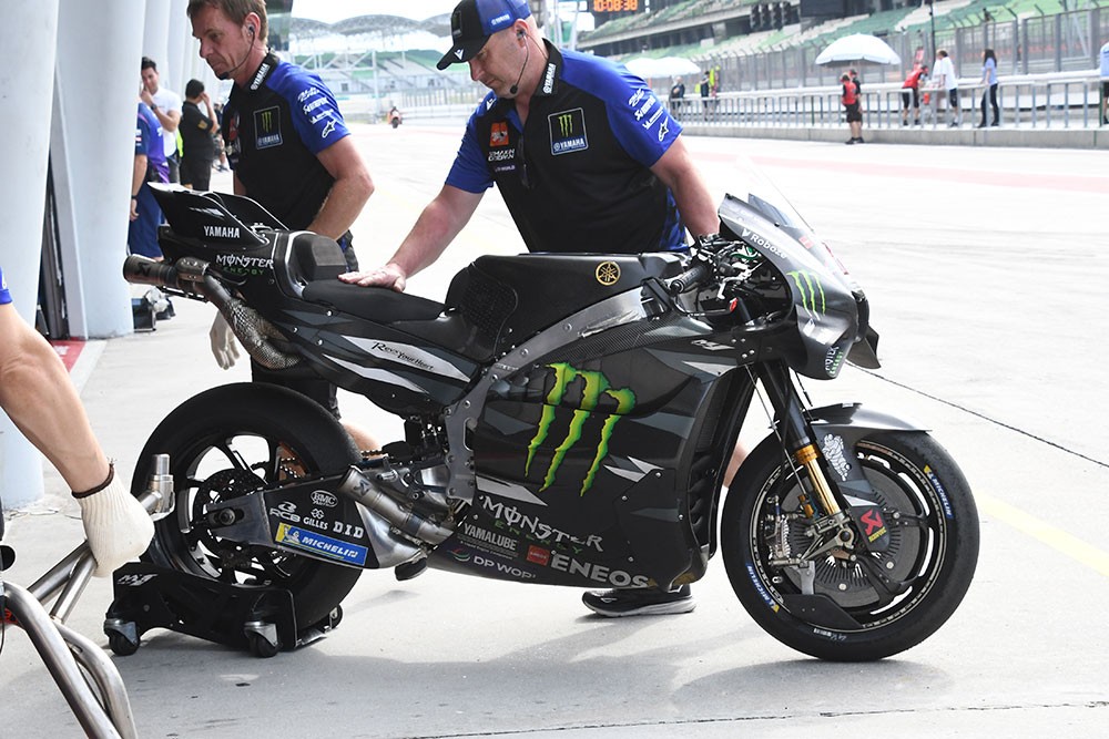 エキゾーストは2本しになった&copy;Eri Ito