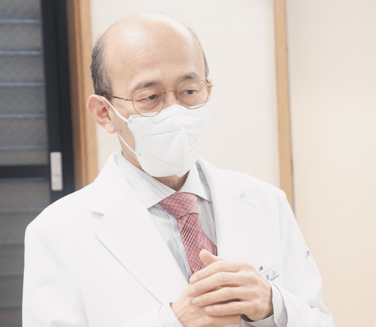 (豊田雅彦 医師) 皮膚科医。うるおい皮ふ科クリニック院長。日本皮膚科学会認定皮膚科専門医、日本アレルギー学会認定アレルギー専門医。現在までに2,000以上の医学論文・医学専門書を執筆するほか、国内外で年間最多250以上の講演会・学会発表・保健所指導を行う。著書に<a href="https://amzn.asia/d/71OZGxv" target="_blank">『アトピーを治す!』</a>(自由国民社)など。