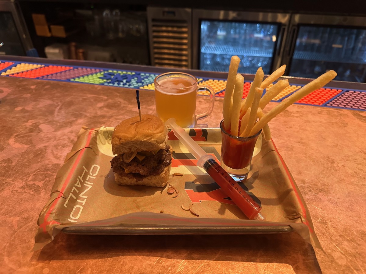 「ティニー・ウィニー・ミニ・ミール」（筆者撮影）