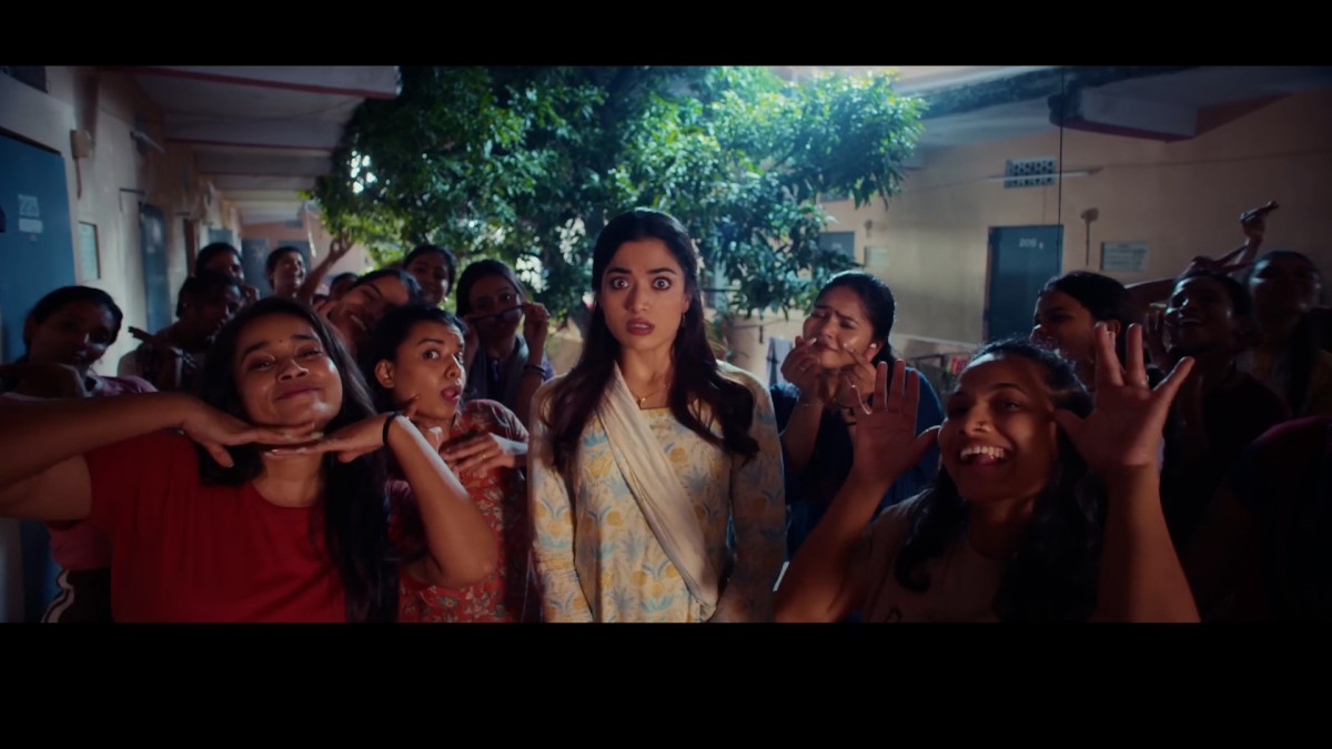 © Sree Venkateswara Cinemas LLP＆Amigos Creations. All rights reserved.