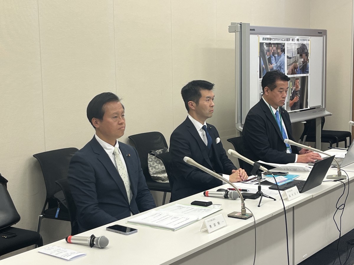 　会見する奥富精一川口市議、高木功介埼玉県議、諸井真英埼玉県議