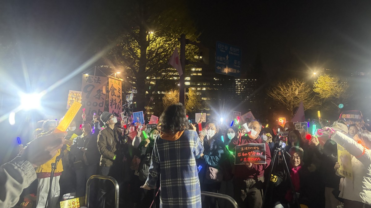 ﾊﾞﾊﾞｶｦﾙｺさんの後ろから