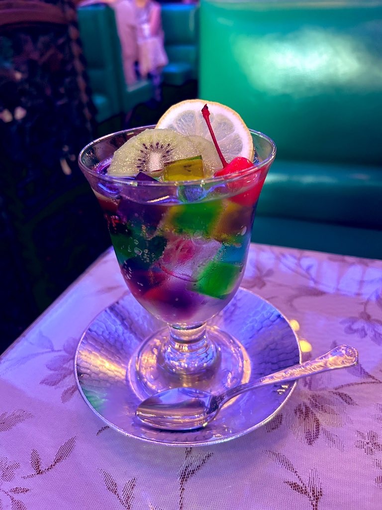 <b>念願の訪問、京都の「喫茶ソワレ」のゼリーポンチをおすそわけ</b>