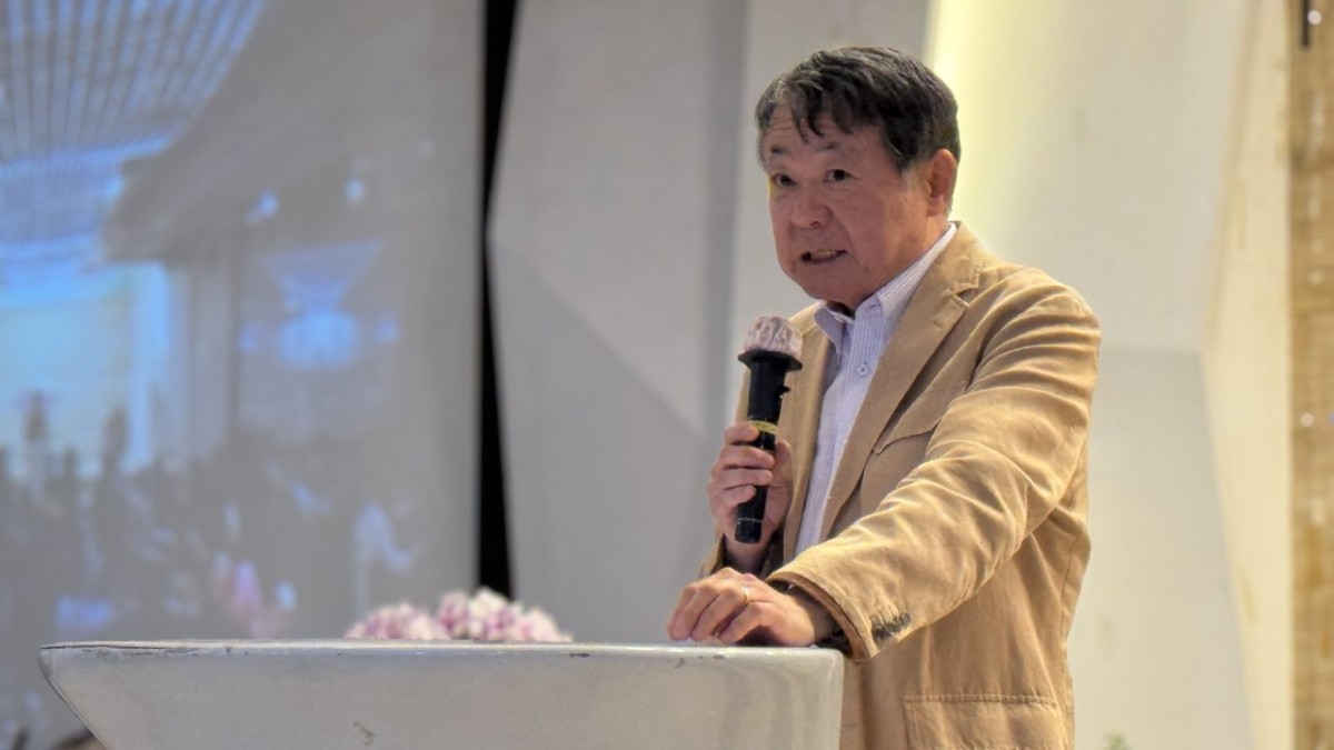 財団法人鶴峰奨学会の李研鉉理事長。筆者撮影。