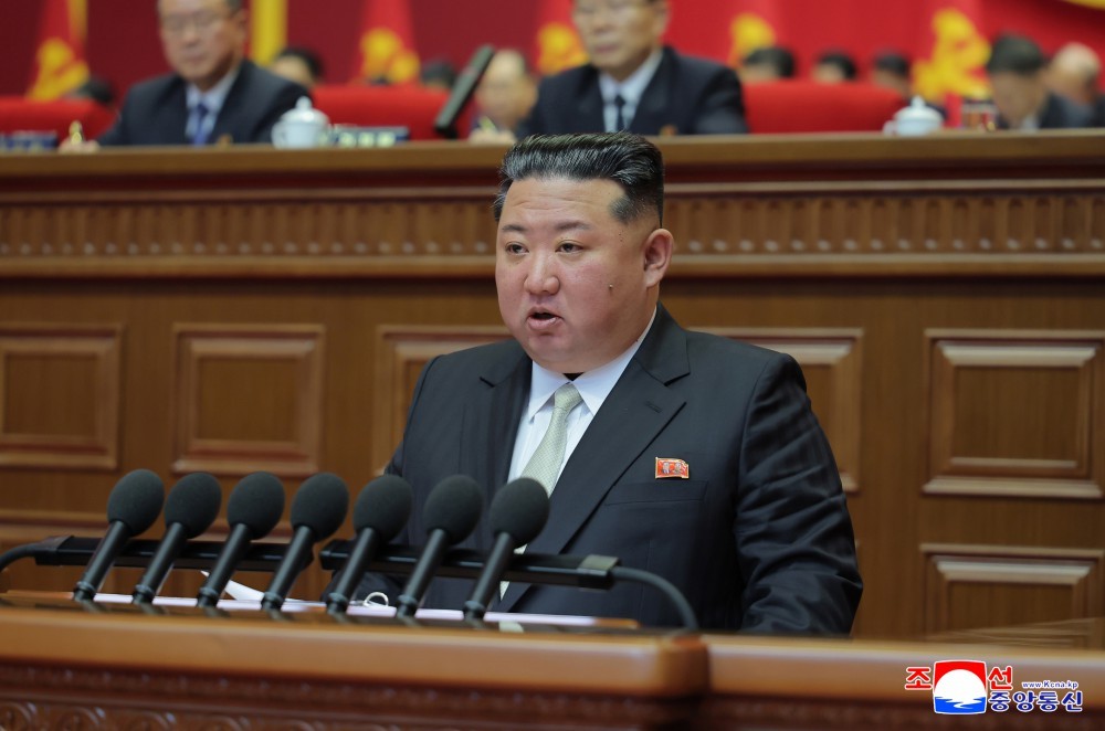 朝鮮労働党第9回大会で発言する金正恩氏。朝鮮中央通信より引用。