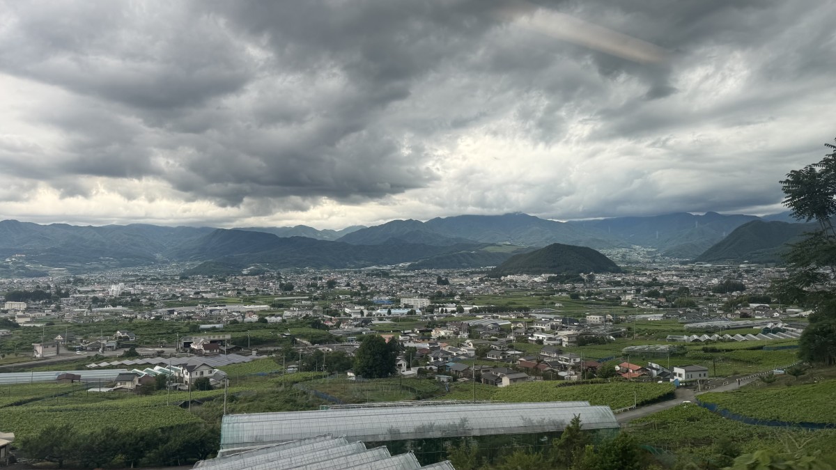 甲州市塩山。8日、筆者撮影。
