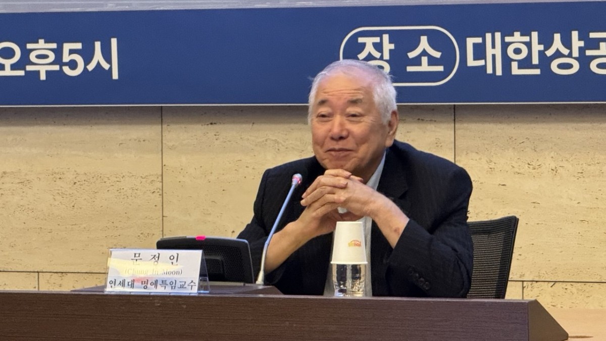 文正仁延世大学名誉教授。韓国の進歩派でナンバーワンの影響力を持つ外交専門家です。25日、筆者撮影。