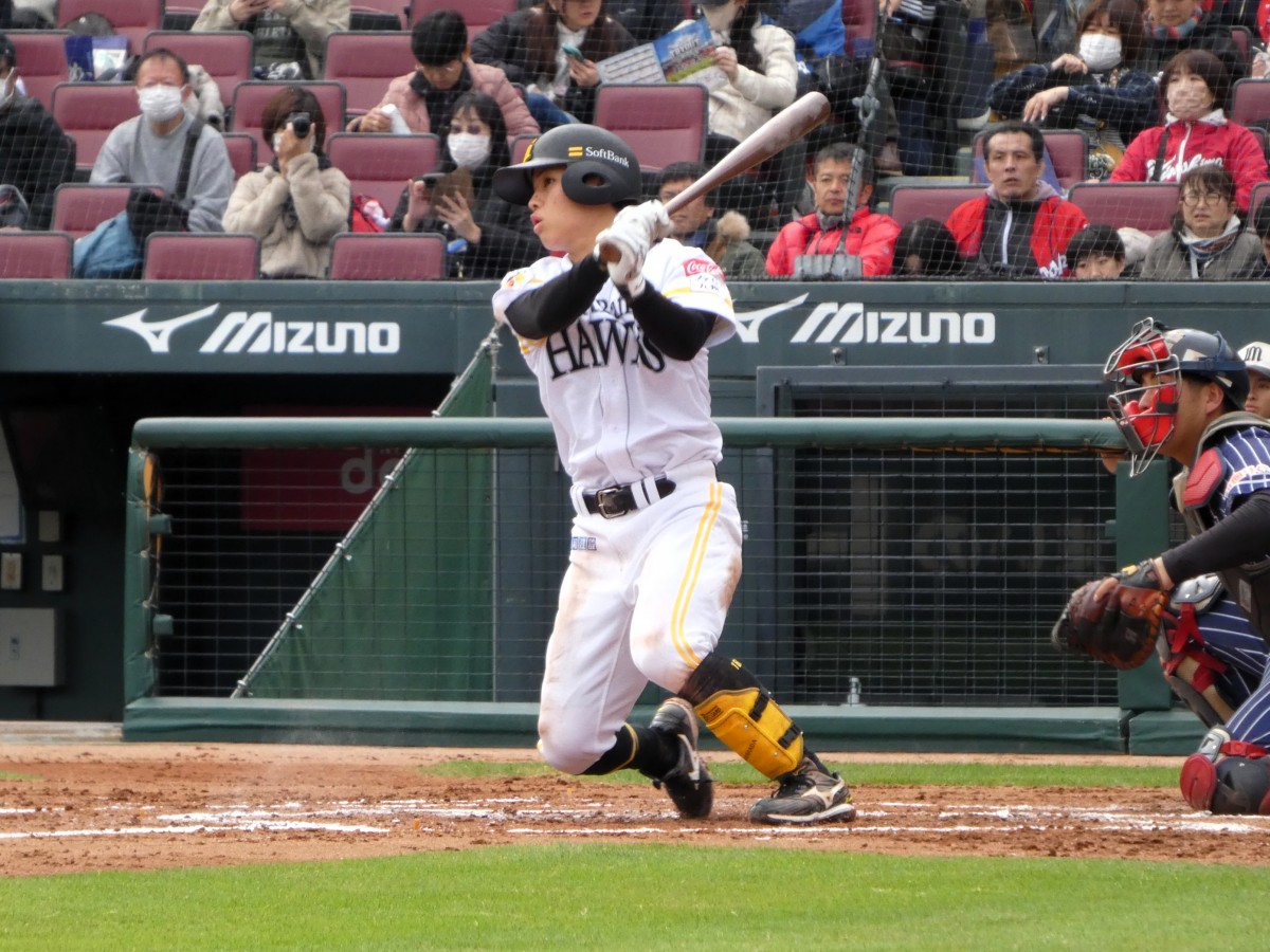 トライアウトでヒットを放った時