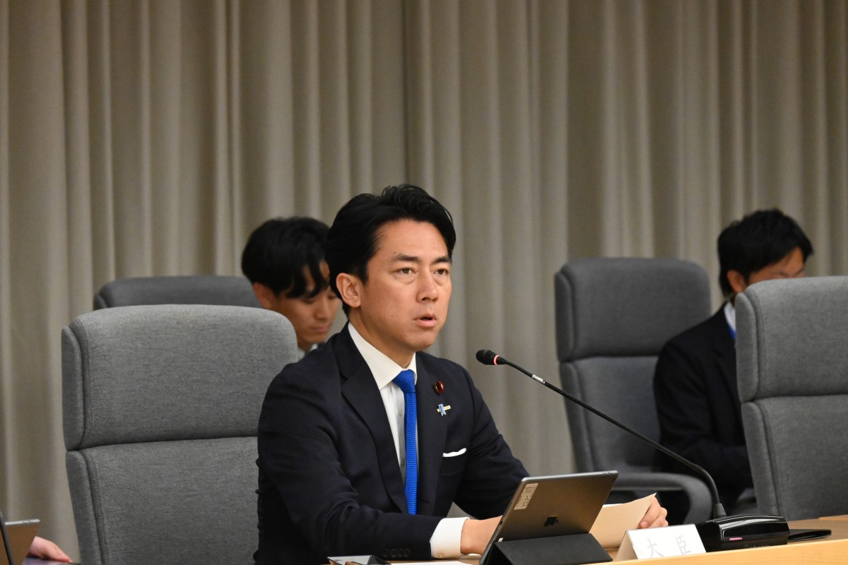 小泉進次郎防衛相=2026年6月17日、防衛省、富永鈴香撮影