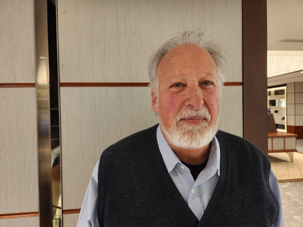 米スタンフォード大学のダニエル・スナイダー講師