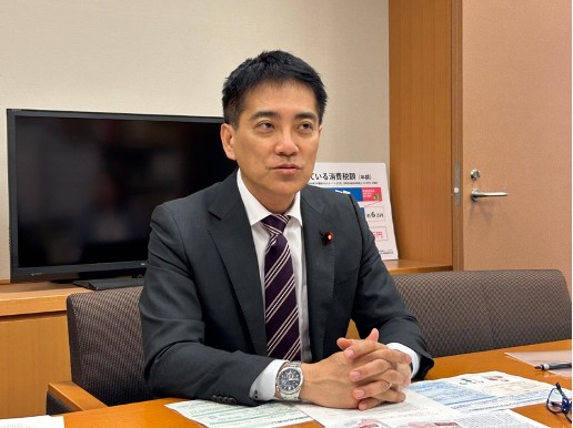 衆議院第二議員会館にて