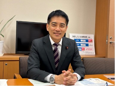 日本共産党衆議院議員の辰巳孝太郎さん