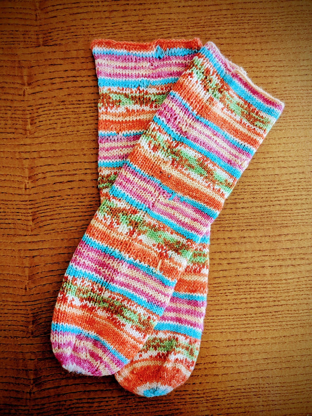 気仙沼の毛糸。細くて柔らかく肌触りがいい。「こんな糸があるんやねぇ」と義母が感心していた。