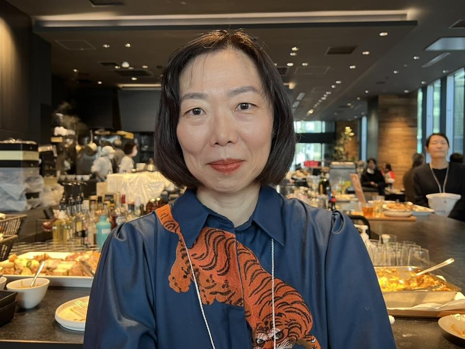 虎模様の洋服が勇ましい小児科医の森戸やすみさん