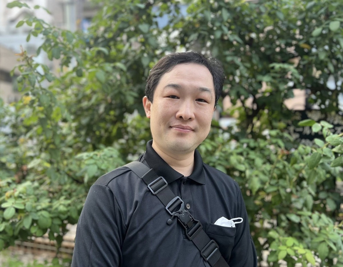 「人間が自然と触れ合う時は、虫が媒介する感染症にも注意が必要」と話す峰宗太郎さん(撮影・岩永直子)
