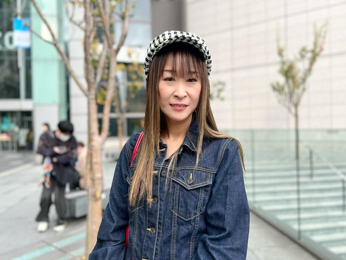 『25年、フリーランスで食べてます　隙間産業で生きていく』（河出新書）を出版した雨宮処凛さん（撮影・岩永直子）