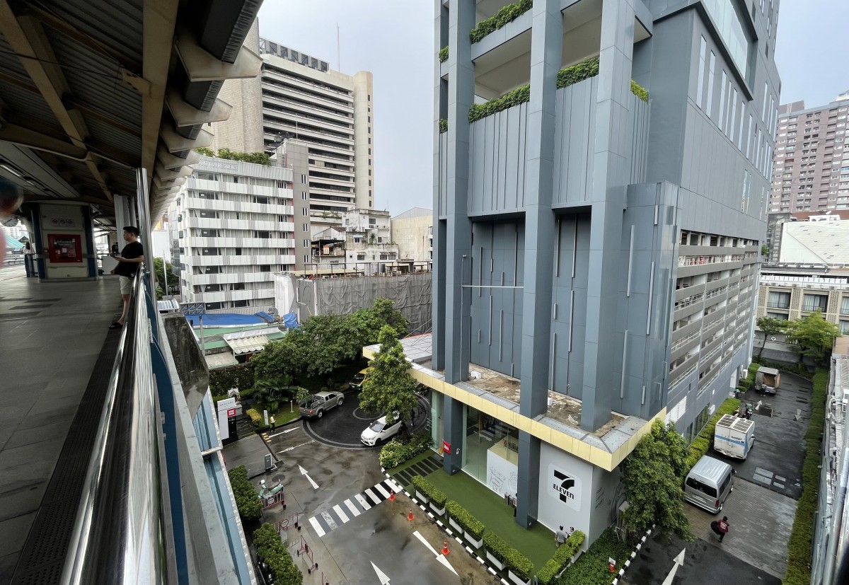 こういうなんでもない風景が結構好き