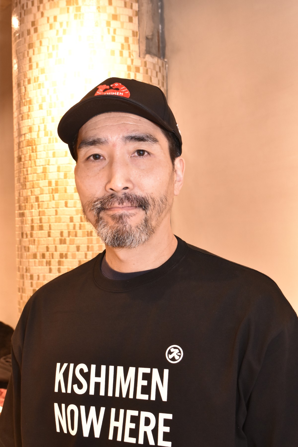 代表の衣笠太門さん。古巣の「はなまるうどん」との協業で、きしめん居酒屋「きしめんズズズ」も今年3月、名古屋市内にオープンした