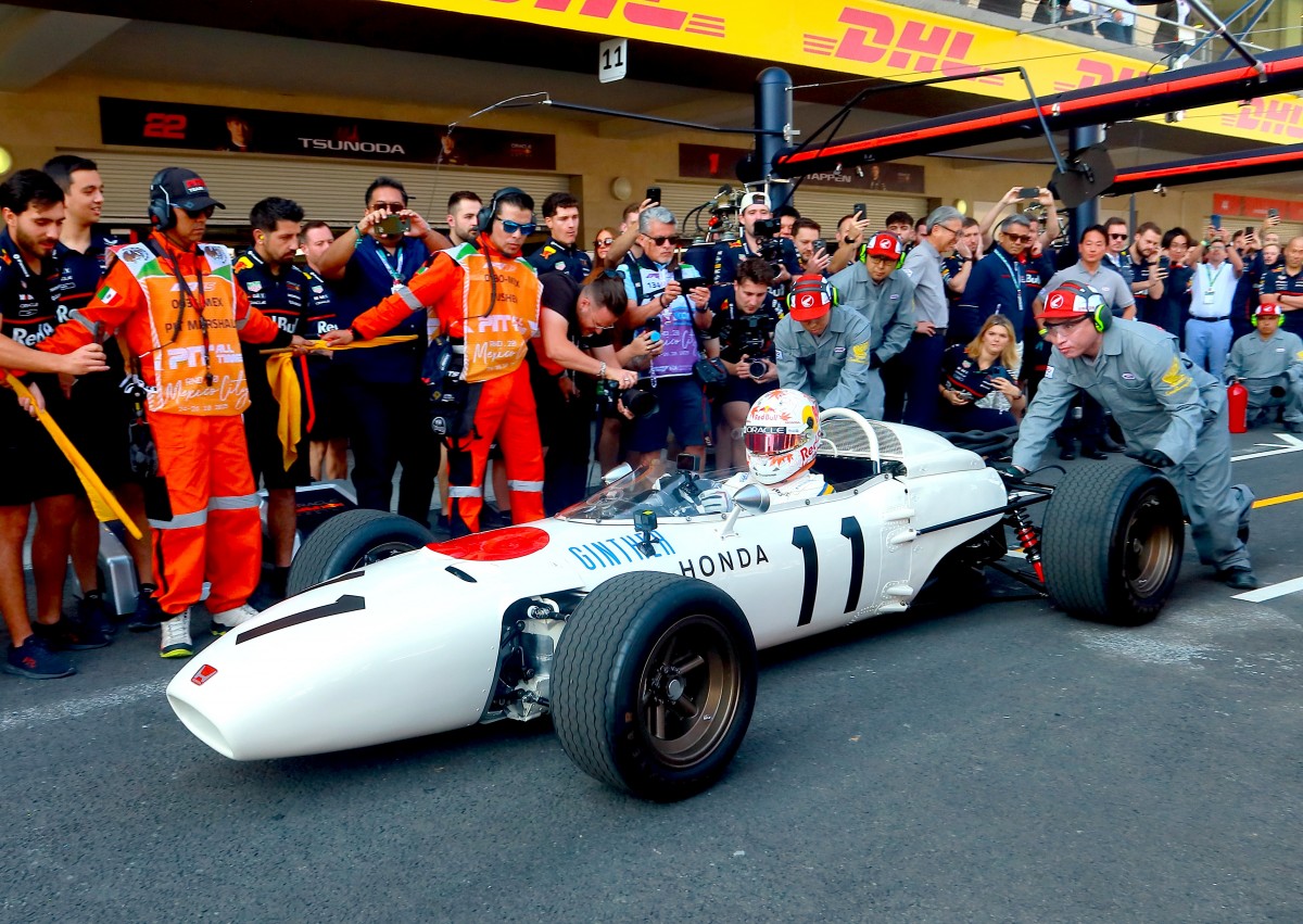 来た、見た、勝った」から60年──ホンダRA272が“メキシコGP”を走る