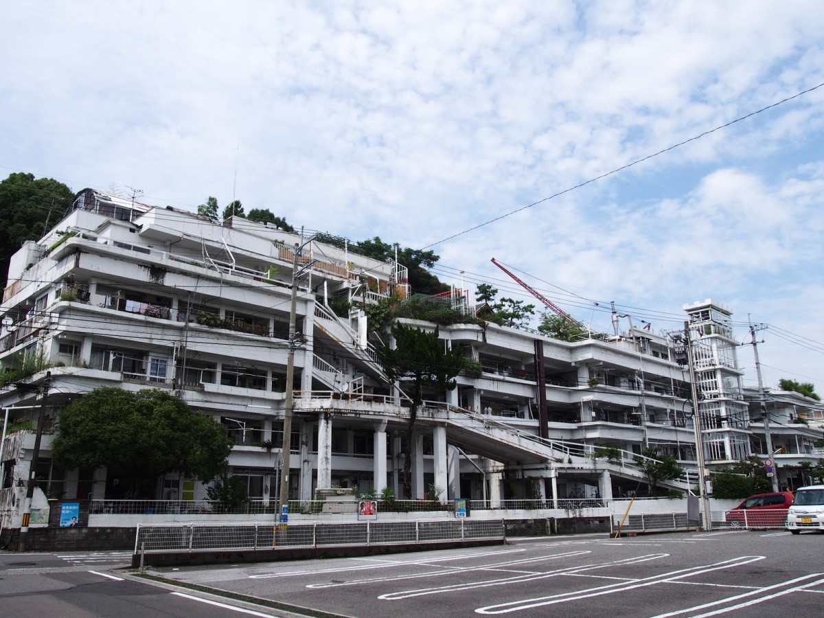 圧倒的な存在感!沢田マンション