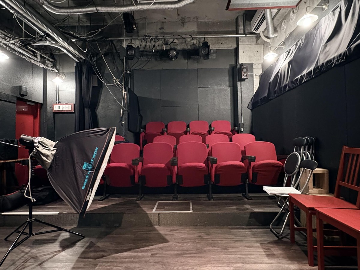 新宿アットシアター