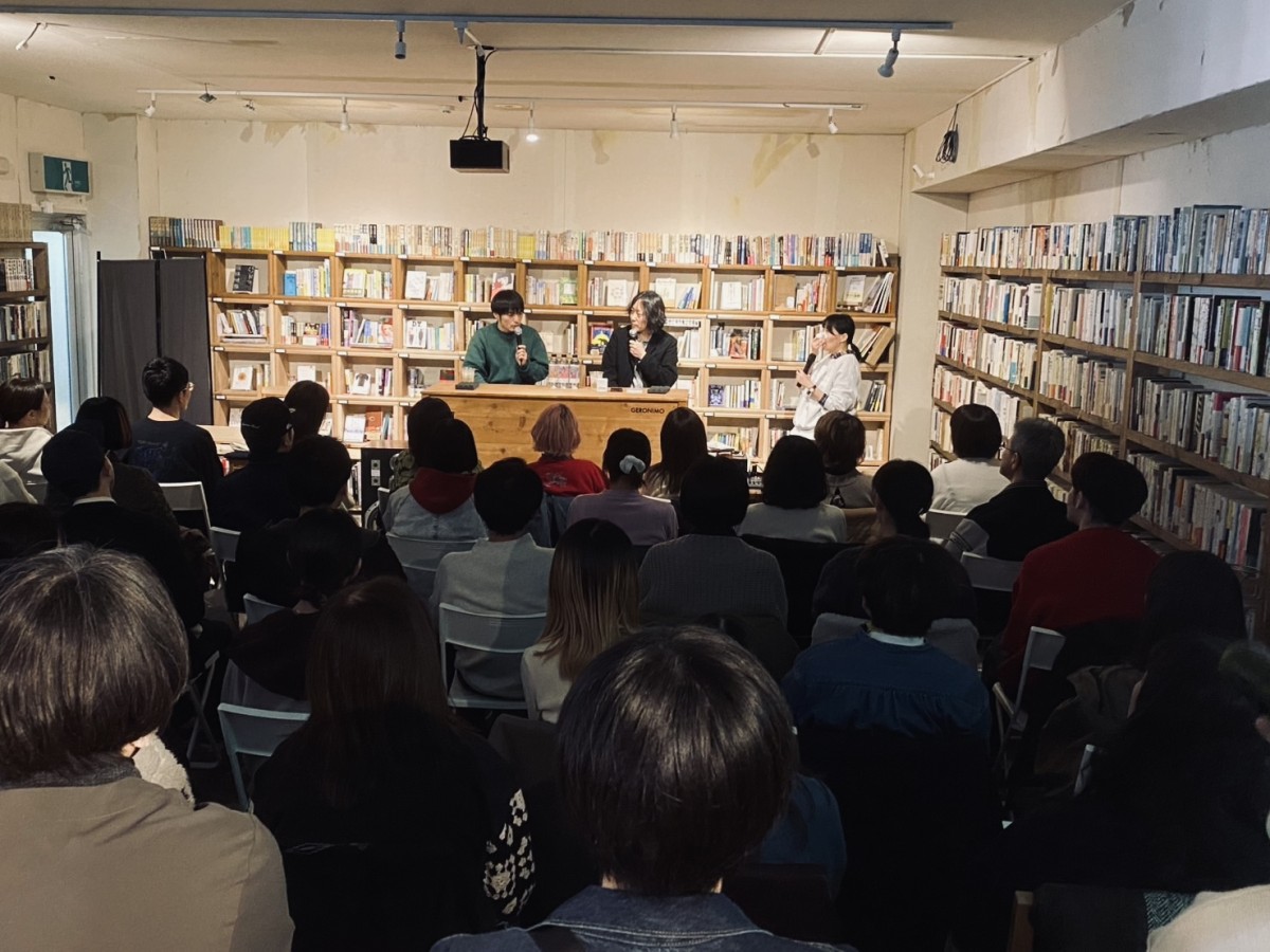 『GERONIMO』でのトークイベントの風景（写真をクリックするとGERONIMOさんのインスタに飛びます）