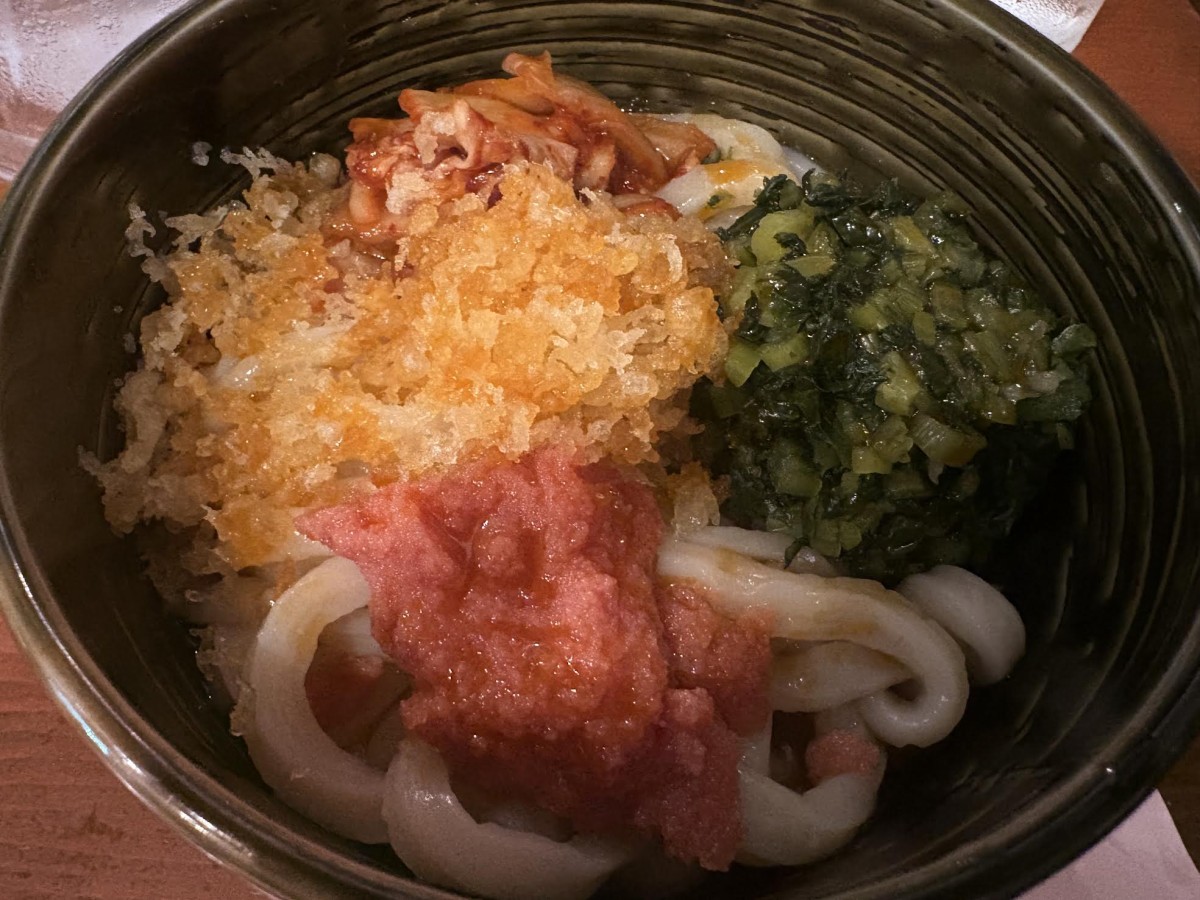 円山町にひっそりある、「麺喜やしま」の野沢菜めんたいキムチうどん。