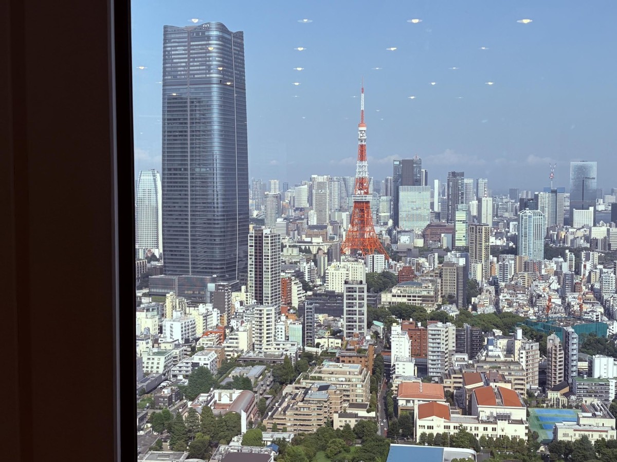 六本木ヒルズ33階から見えた東京タワー。