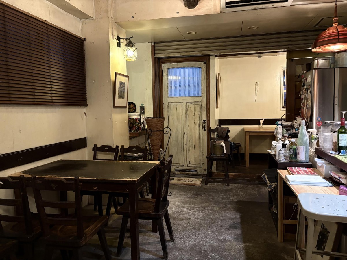 こじんまりとした、かわいい店内。