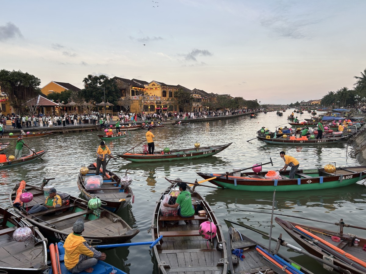 散歩するなら川沿いが最高ですよ。