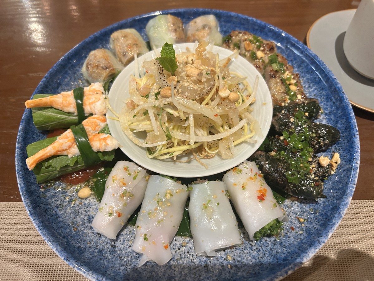 Madame Lam, Ho Chi Minh