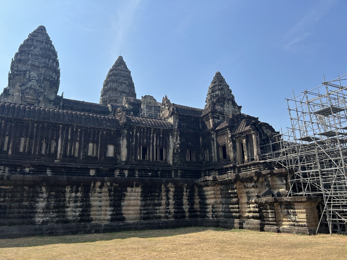 現在、一部補修中。