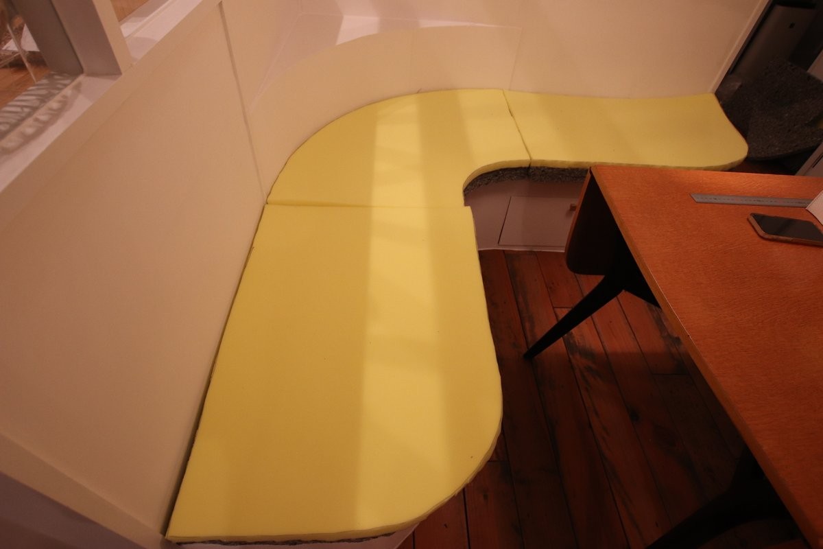 ウレタン切るのがけっこうたいへん