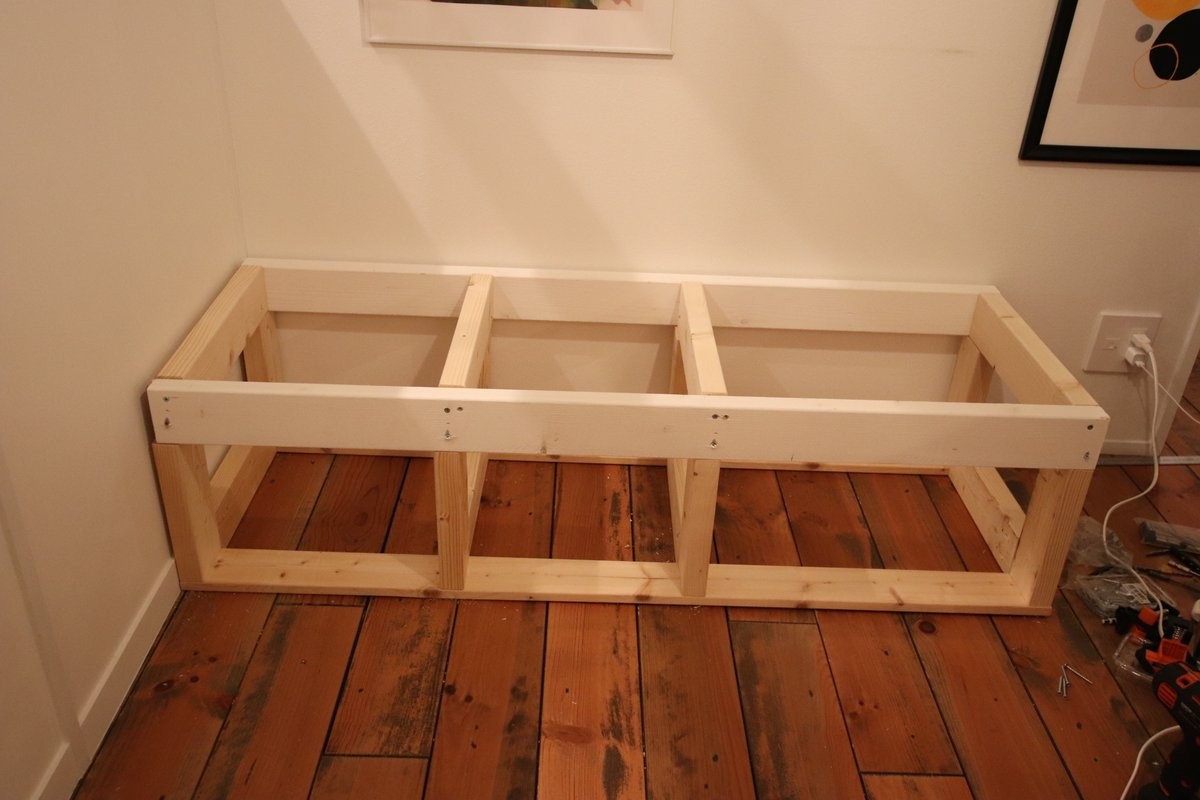 組み立てて箱状のものができあかりました