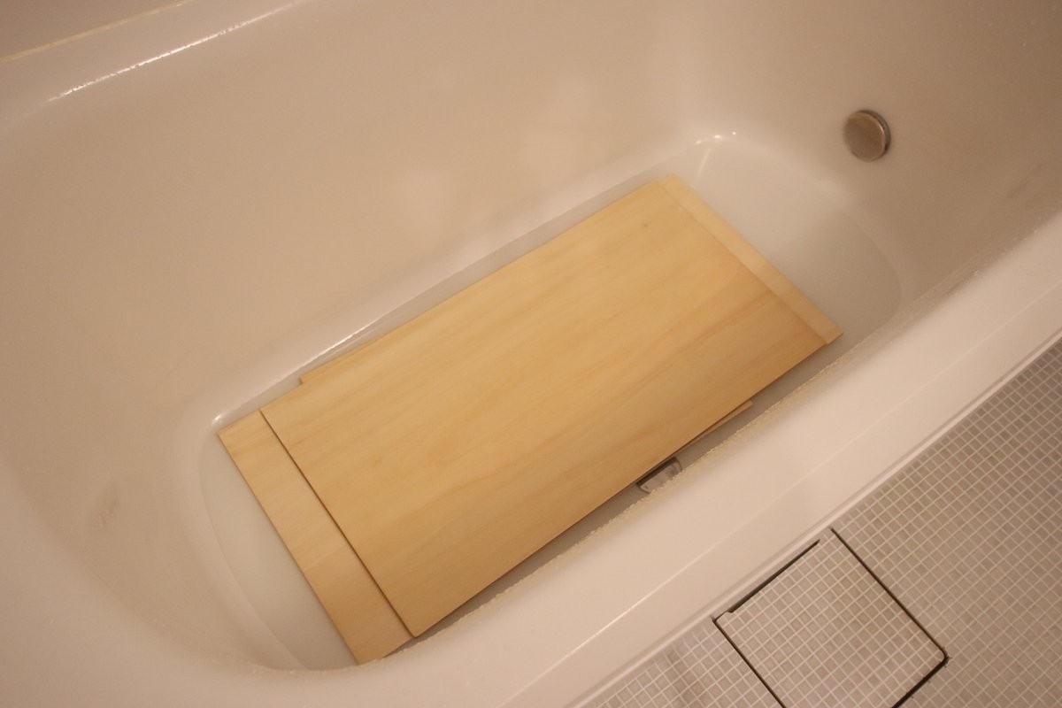まさかベニヤも1日風呂につけられるとは思うまい