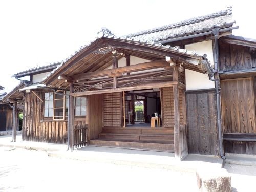 藤樹書院。当時の建物は明治の大火で焼失し、現存のものはその数年後に建て替えられたもの。当時はあった縁側部分が無いなど、少し小さくなっているそうです
