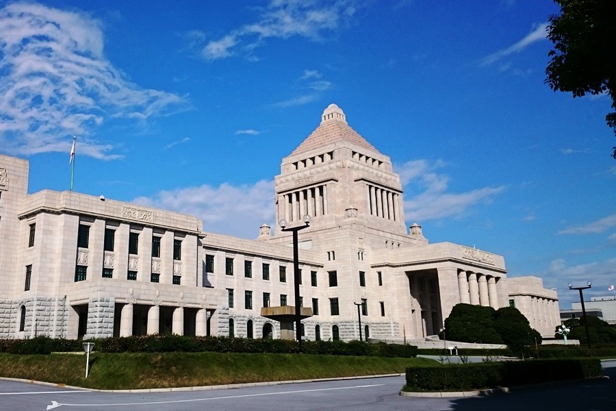 国会議事堂(衆院のHPから)