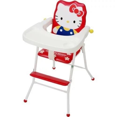 これです。家の中を無印良品とかで統一してる方の購入カートには絶対に入ったことがないであろう大胆なデザインのダイカットハイチェア。ラグジュアリー感は一切なしの潔さ。