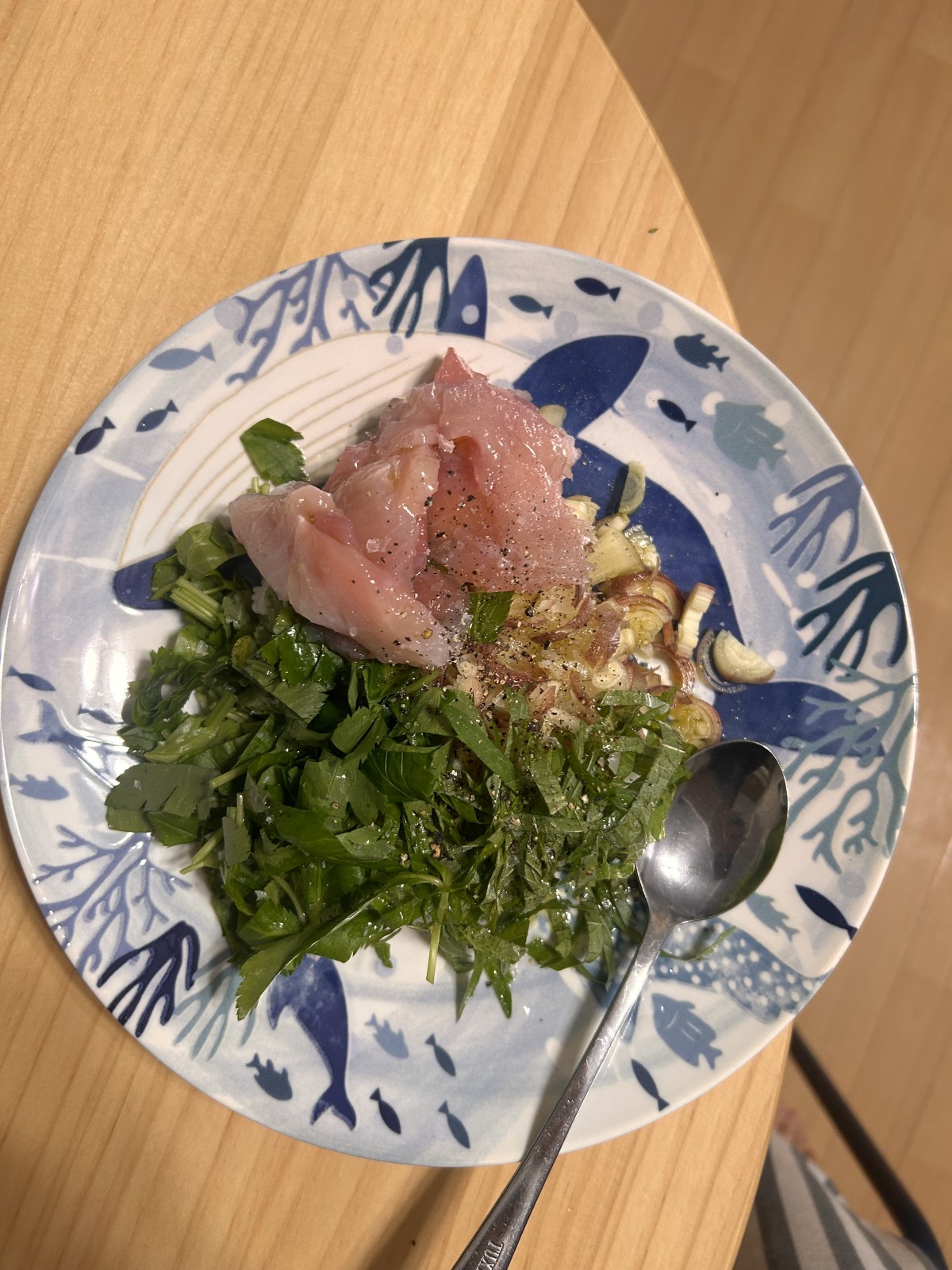 香味野菜とビンチョウマグロのお丼