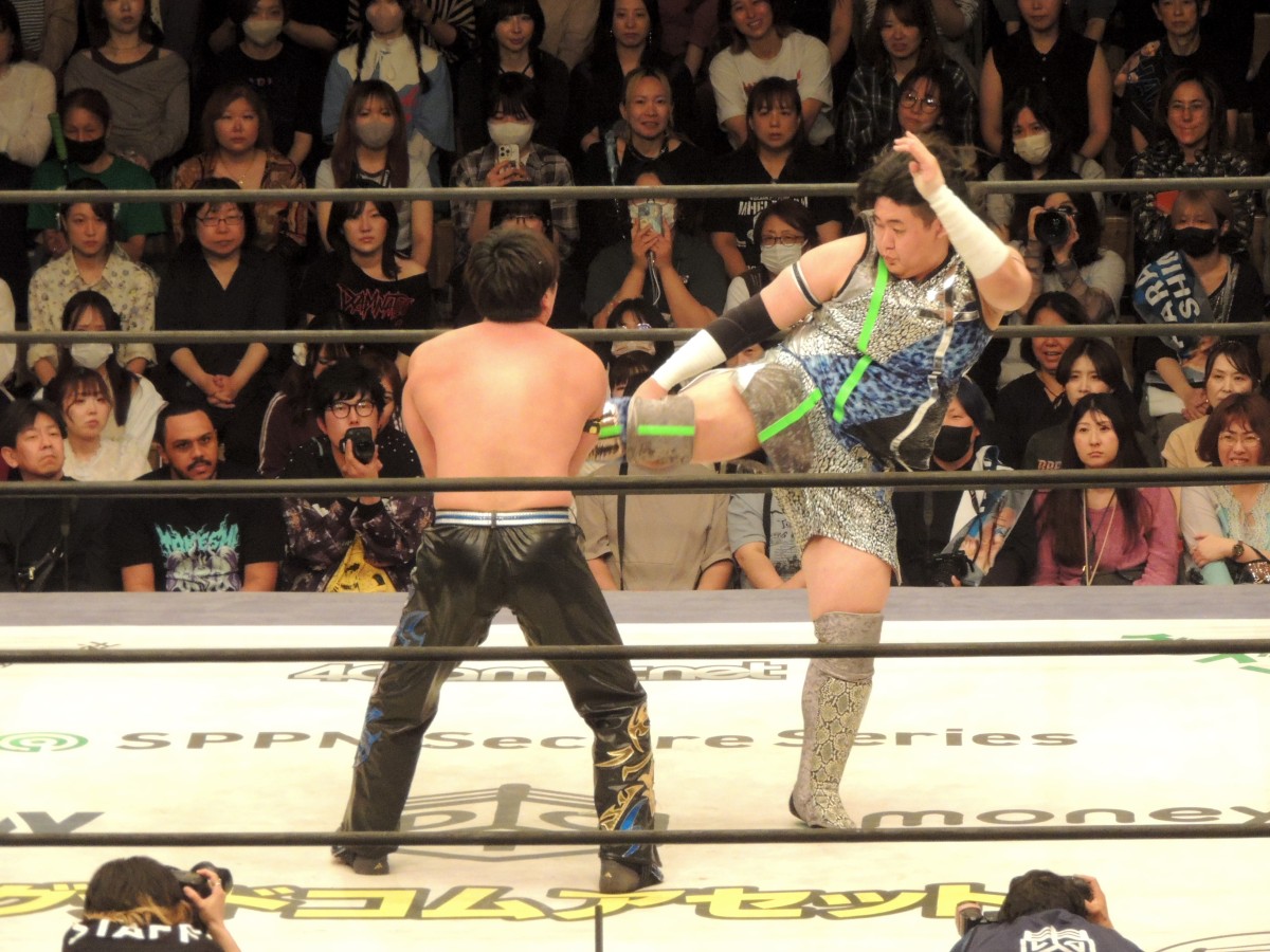 180cm、115kgからさらに5kg体重が増えたという17歳の高校3年生
