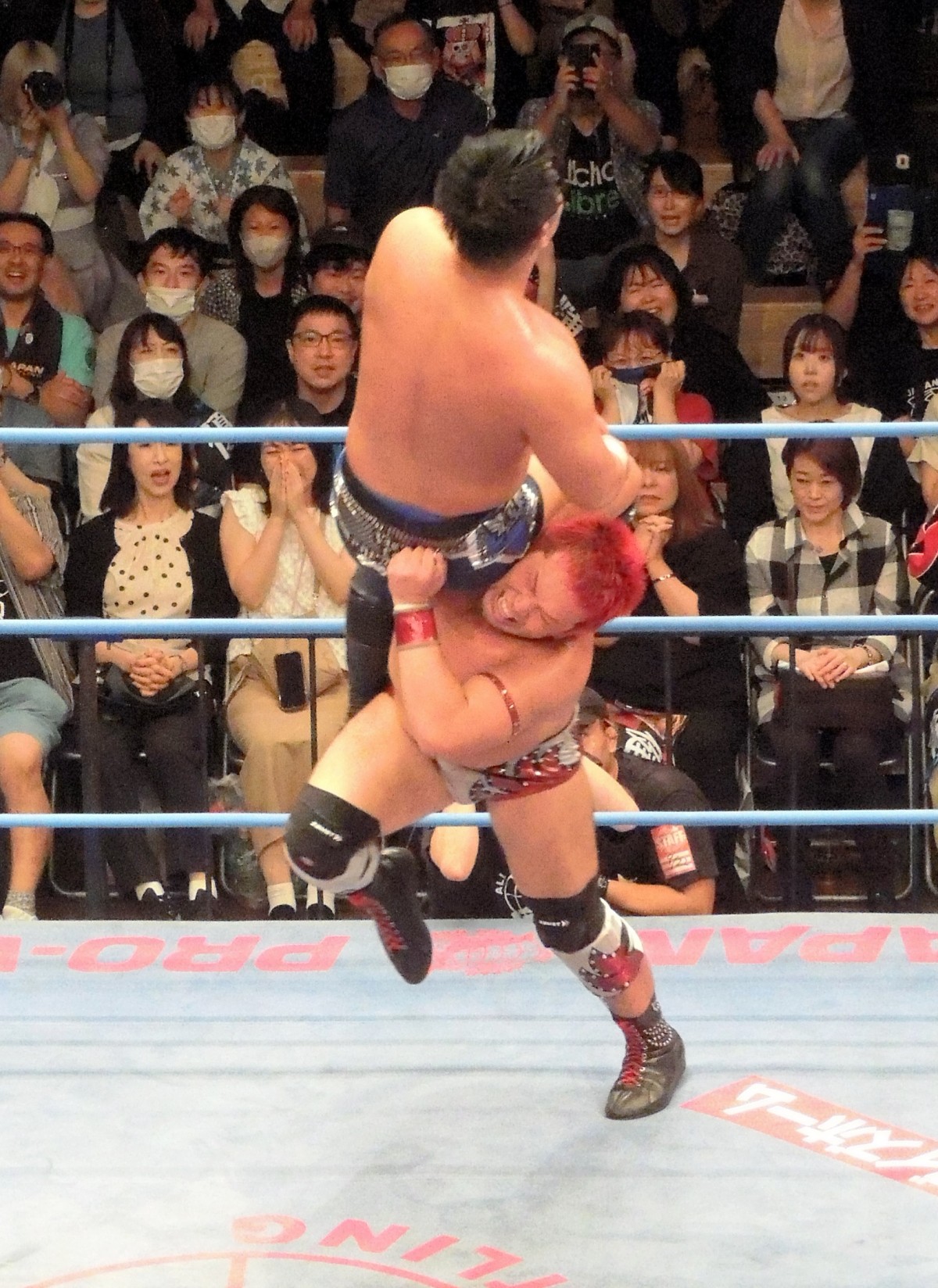 体重の乗ったラリアットや準決勝に続くファイナルベントを決めて青柳の執念を断ち切り初優勝を遂げた本田。これで両者のシングル戦績は本田の7勝2敗。2024年6月8日の5度目の一騎打ち以後は本田の5連勝だ