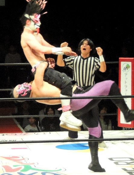 どんなぶっこ抜きジャーマンだよ!